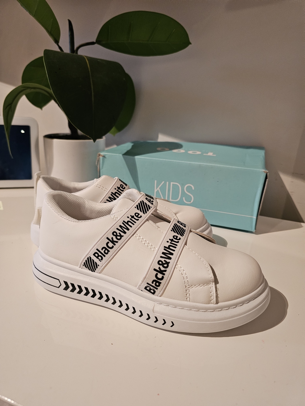 Off-White Kids White Velcro Sneakers with Black Logo Straps